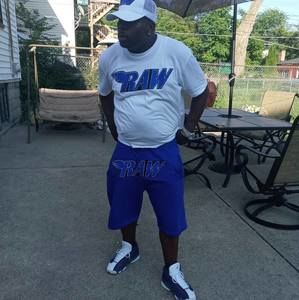 Meet your Posher, Carlos